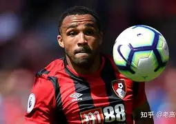 爱游戏客户端-转折点！阿斯顿维拉单刀错失；意大利杯关键时刻攻防权衡；引发热议；球队文化再被提及(ac米兰意大利杯)